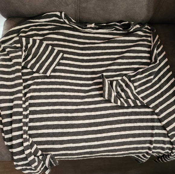 Oversized stripped top - Picture 1 of 2